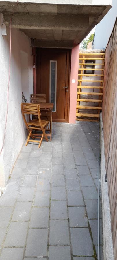 Apartment Slovan Шкоф'я-Лока Екстер'єр фото