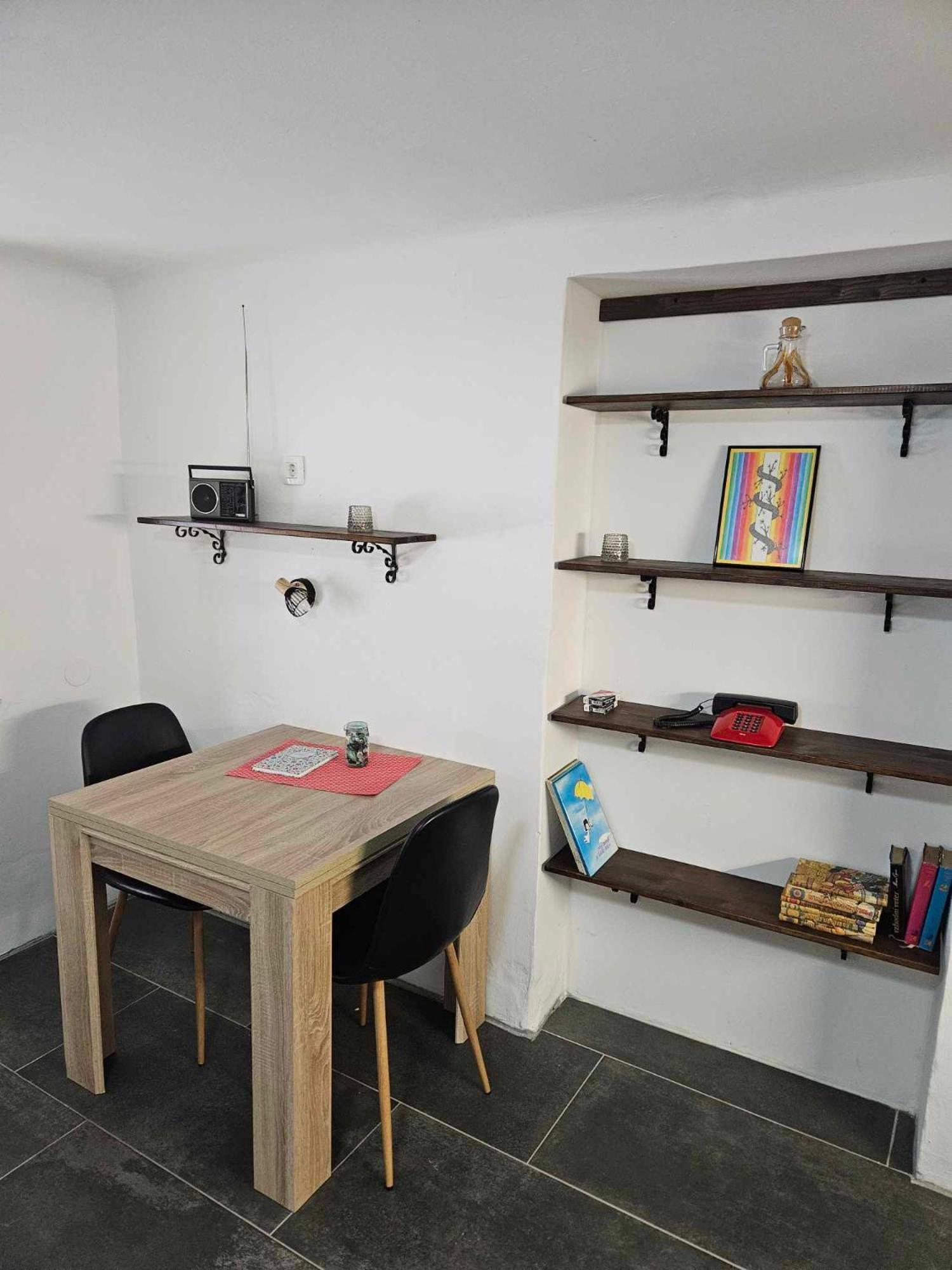 Apartment Slovan Шкоф'я-Лока Екстер'єр фото